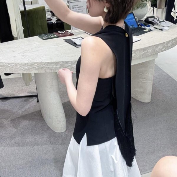 Black Sleeveless White Shirt Skirt Suit Women's Casual - Image 2