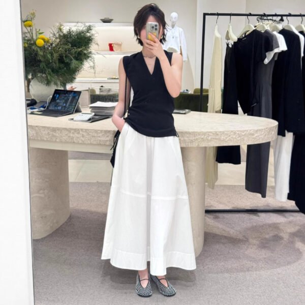 Black Sleeveless White Shirt Skirt Suit Women's Casual - Image 4