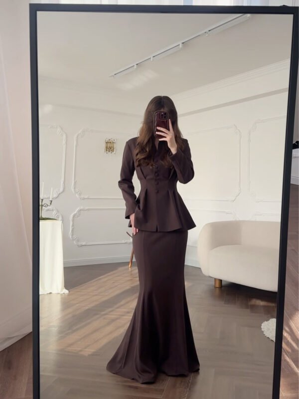 Retro Solid Color Long-sleeved Top High Waist Mid-length Dress Set - Image 6